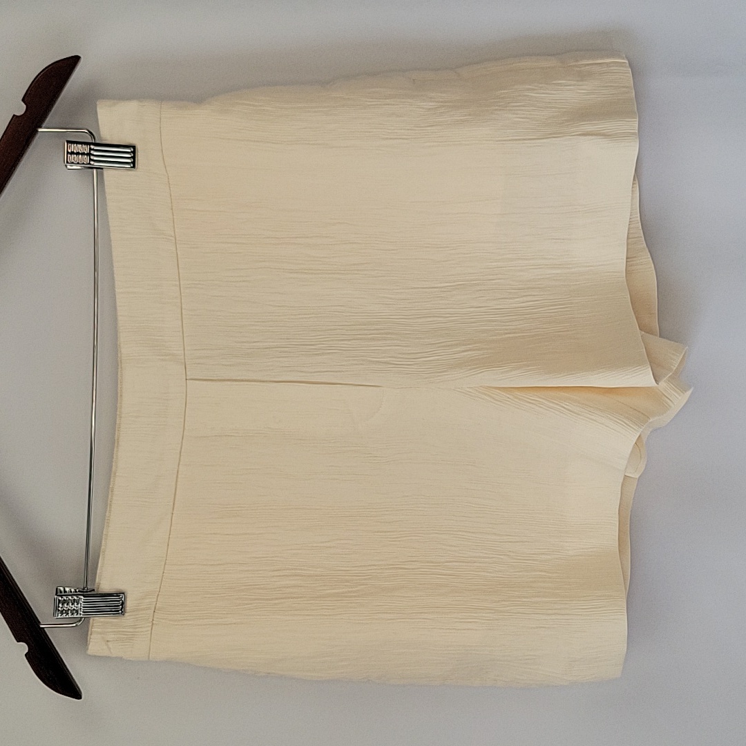 Reiss Lana- Plisse Shorts Cream Size 6